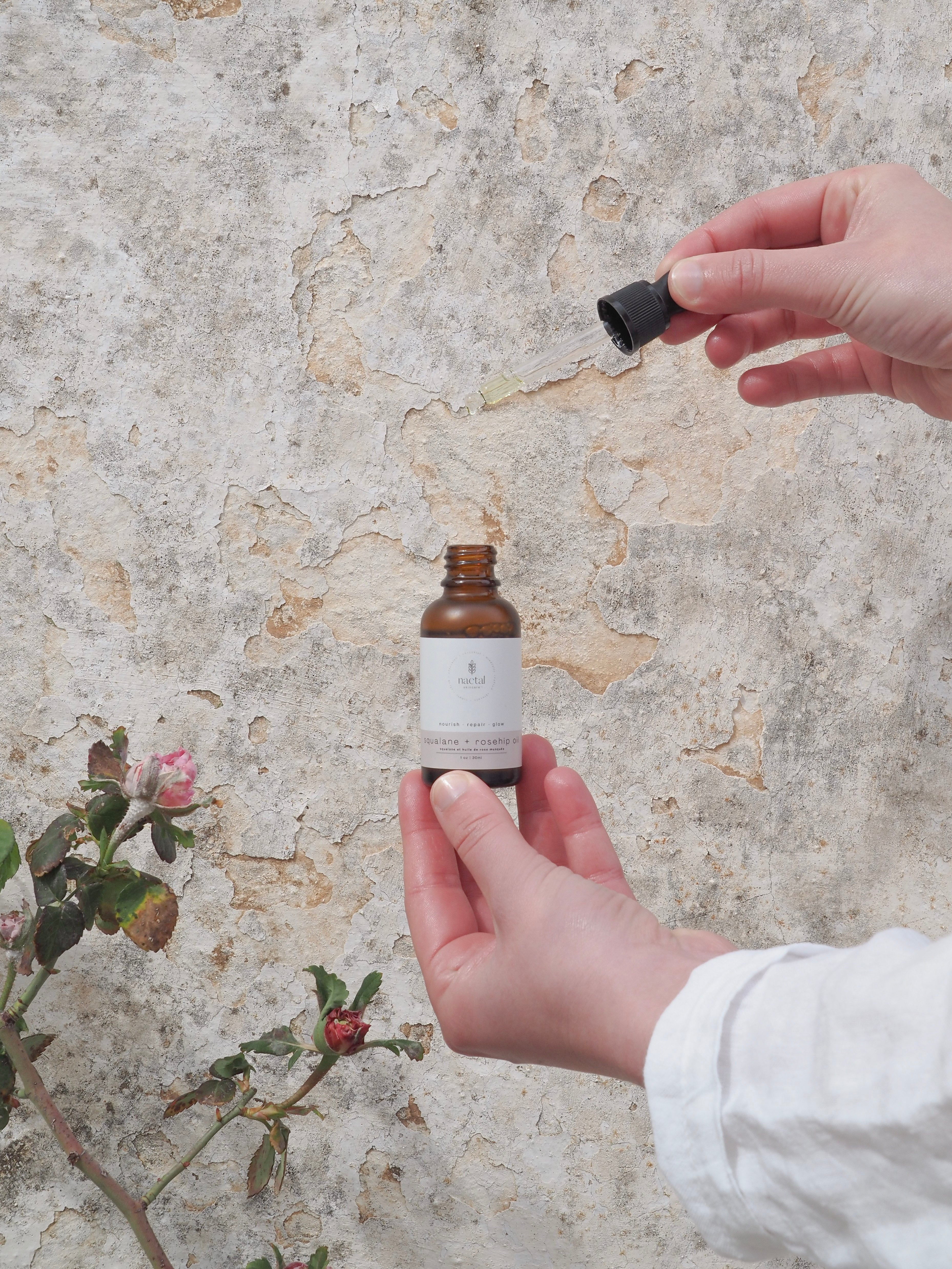 natural and safe skincare, natural oil, collagen oil, skin regenerating oil, non-comedogenic oil, pregnancy safe oil, pregnancy safe skincare, face oil during pregnancy, oil to help acne prone skin, acne skin solution during pregnancy