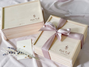 best gifting for baby shower, best gift for mom, wooden gift box, keepsake gift box, best wrapping for gifts