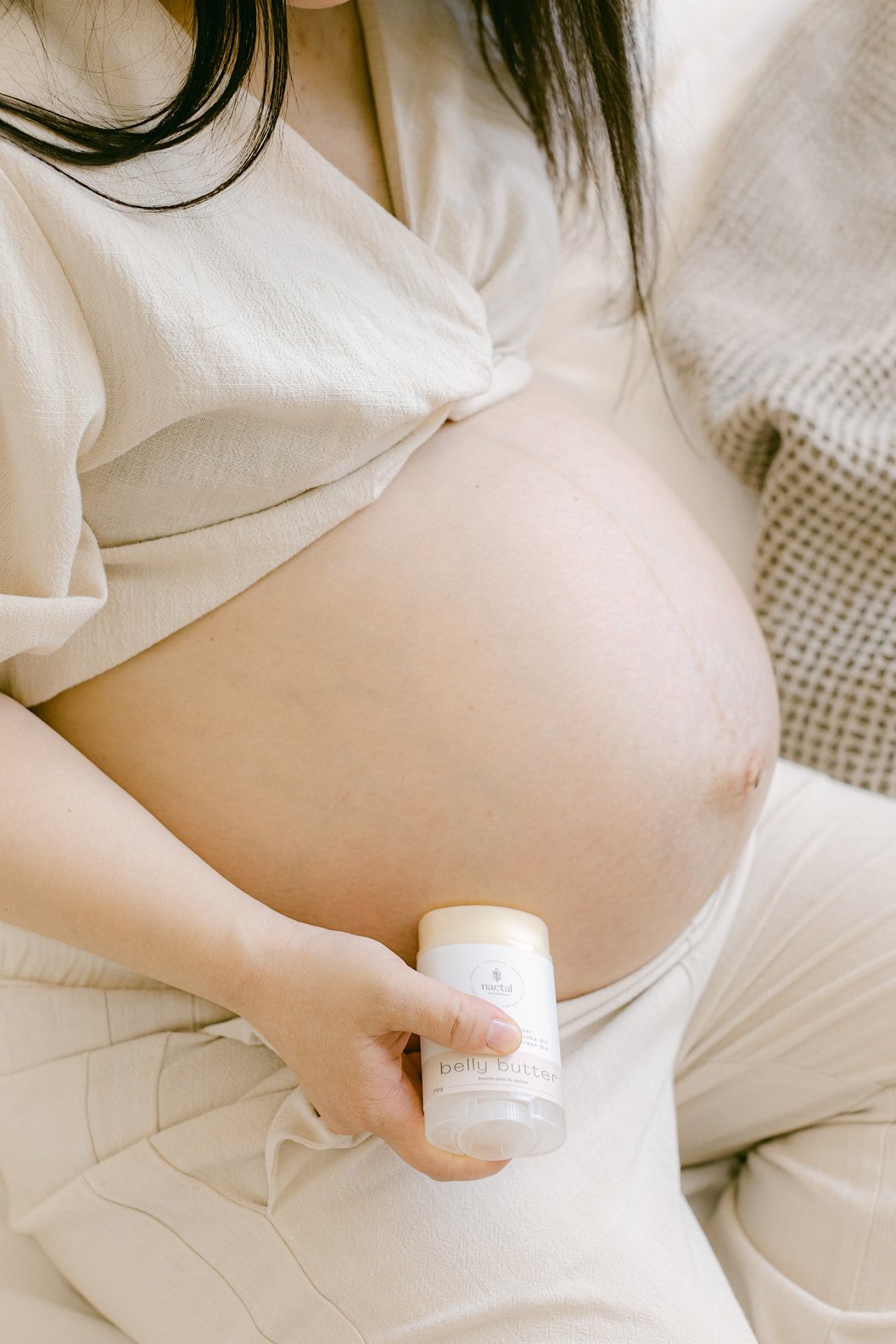 prenatal postpartum stretchmark belly butter motherhood calming colloidal oatmeal and soothing calendula to help with dry itchy skin. pregnancy-safe skincare for moms. gotu kola infused argan oil. skin elasticity, improve pigmentation and scarring, belly scar cream, csection scar cream, cesarean scar balm, stretch mark prevention, stretchmark cream. colloidal oatmeal calming and soothing butter. organic pregnancy safe moisturizer